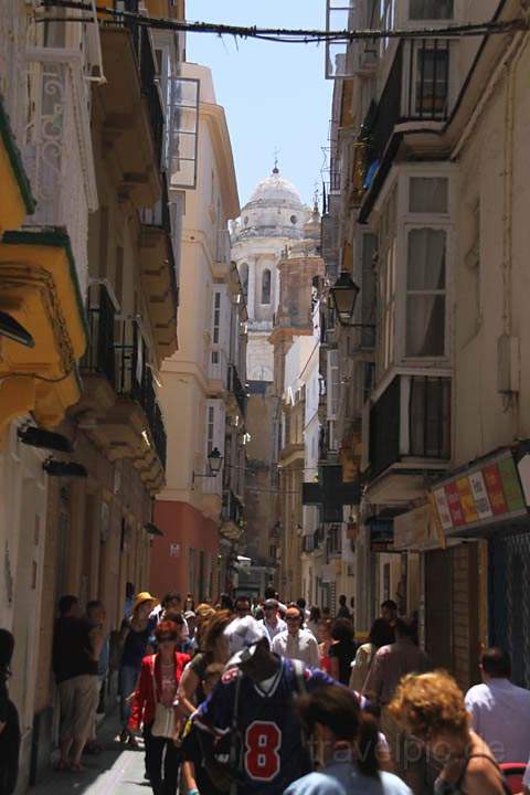 eu_es_cadiz_009.jpg - Enge Gassen der Fugngerzone in der Altstadt von Cadiz