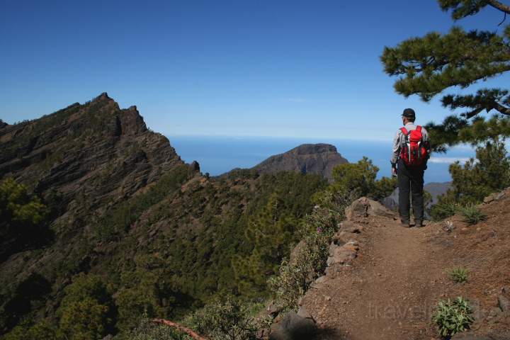 eu_es_la_palma_021.JPG - Wandern auf der Knigsroute entlang der Caldera bis zur Cumbre Nueva auf La Palma