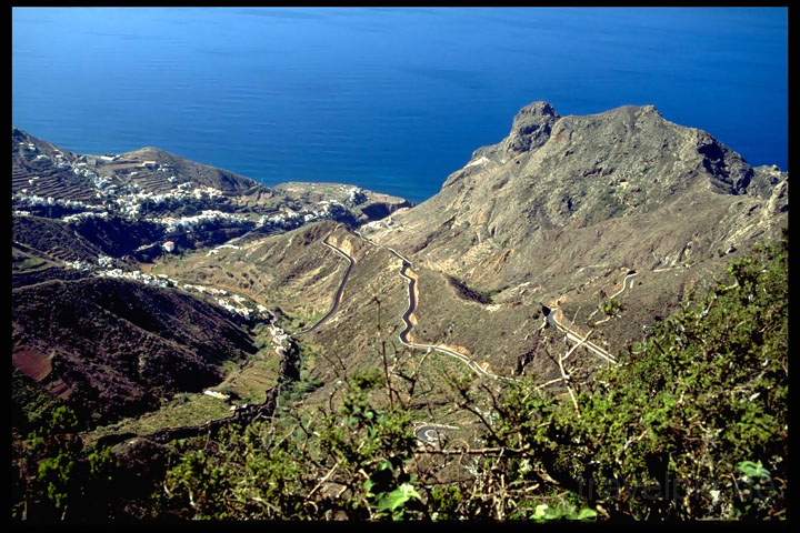 eu_es_teneriffa_015.JPG - Blick vom Bergrcken des Anaga-Gebirges im Nordosten von Teneriffa