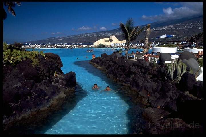 eu_es_teneriffa_019.JPG - Die Badelandschaft von Puerto de la Cruz auf Teneriffa, Kanaren