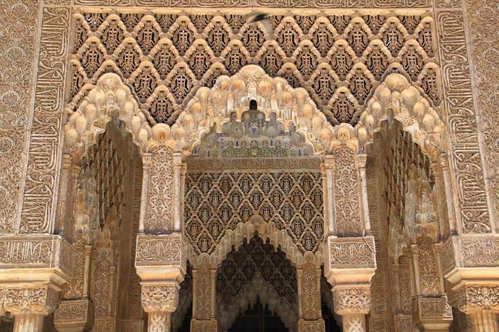 eu_es_alhambra_022.jpg - Feine Strukturen in den Nasridenpalsten der Alhambra in Granada