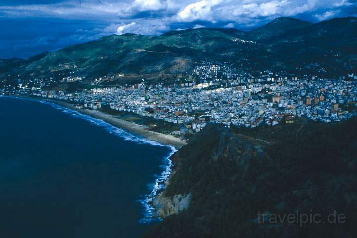 eu_tuerkei_009.JPG - Blick auf die Stadt Alanya von der Burgfestung Ic Kale, trkische Riviera