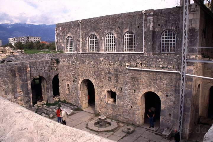 eu_tuerkei_021.JPG - Die Bischofskirche St. Nikolaus (Nikolaus-Basilika) in Myra, Trkei