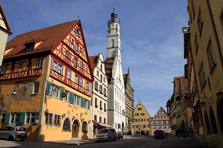 eu_de_rothenburg_024.jpg - Die Herrngasse in der Altstadt von Rothenburg