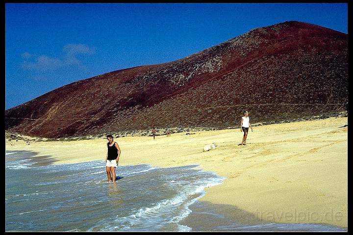 eu_es_lanzarote_007.JPG - Der tolle Strand Playa de las Conchas auf La Graciosa bei Lanzarote