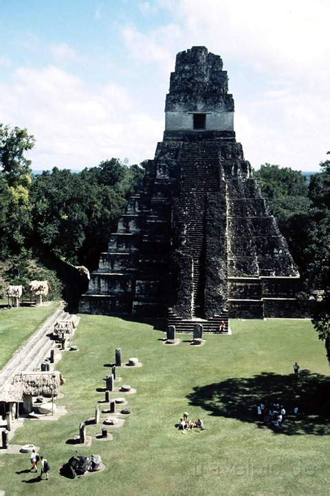 ma_guatemala_005.JPG - Der Tempel I der Weltkultur- und Naturerbesttte von Tikal am Tag, Guatemala