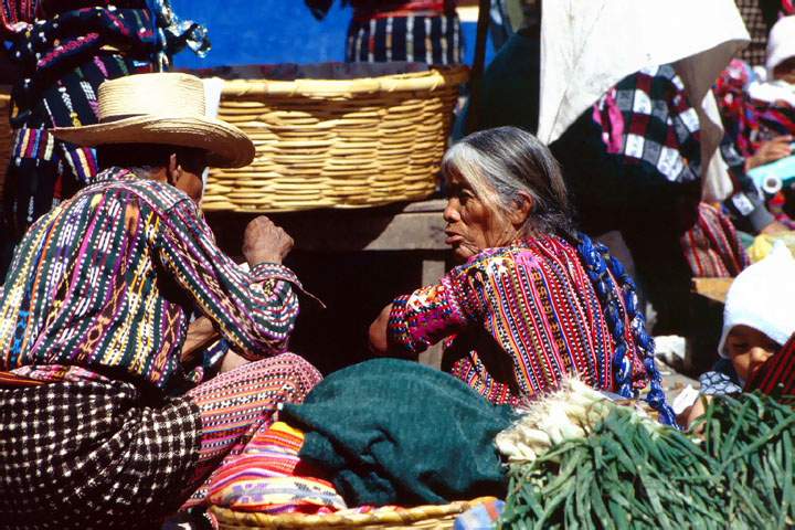 ma_guatemala_019.JPG - Auf dem bunten Markt in Solol im Hochland von Guatemala