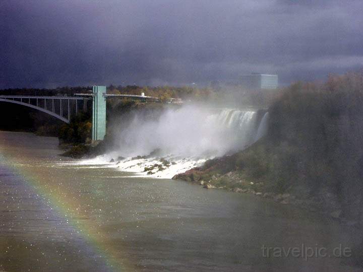 na_ca_niagarafaelle_010.jpg - Die amerikanische Seite der Niagaraflle