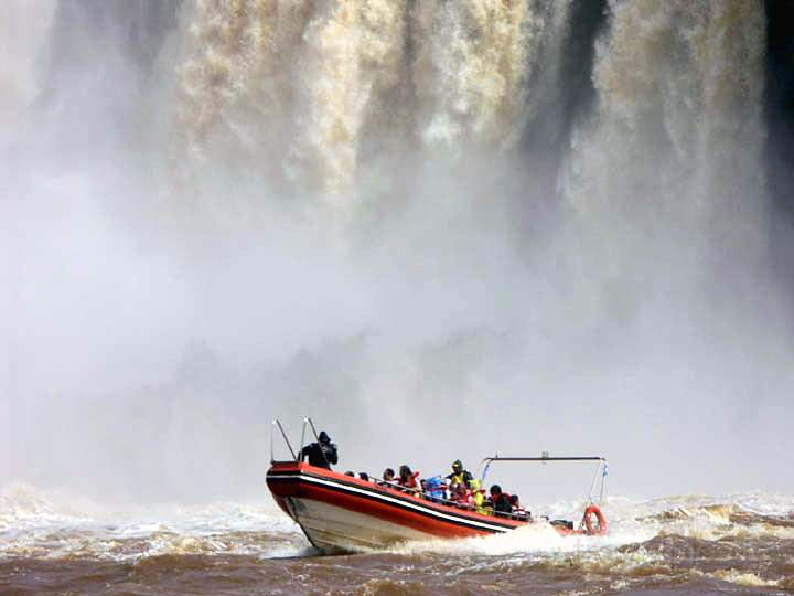 sa_ar_iguacu_020.JPG - Spektakulre Annherung an die Gewalten des Wasserfalls