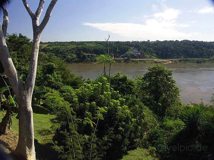 sa_ar_iguacu_023.JPG - Blick auf Paraguay am Dreilndereck Brasilen, Argentinien und Paraguay