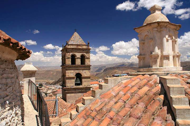 sa_bo_potosi_014.jpg - Der Ausblick vom Dach des Convento Museo San Francisco ist atemberaubend