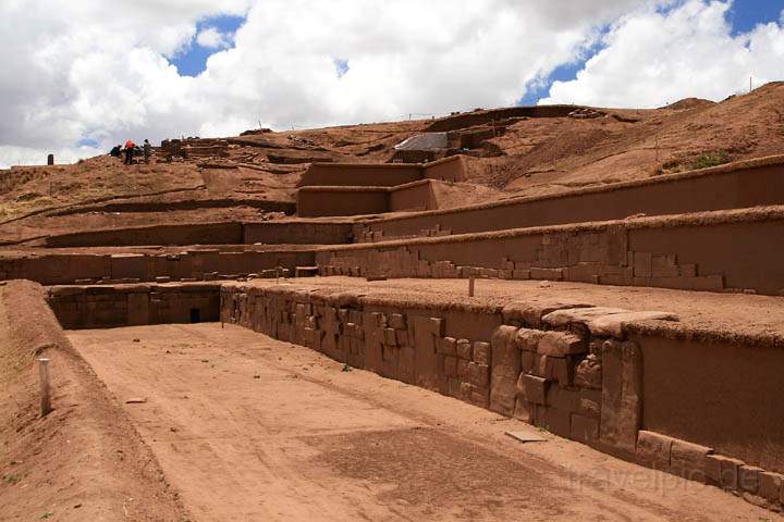 sa_bo_tiwanaku_006.jpg - Ein Teil einer Tempelanlage von Tiwanaku