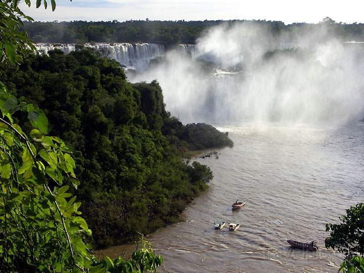 sa_br_iguacu_001.jpg - Die Iguacu-Wasserflle vom Hotel Tropical das Cataratas