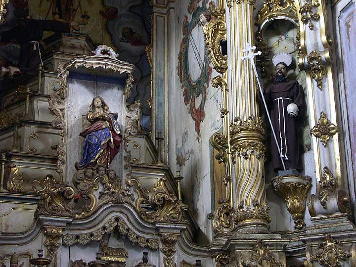 sa_br_mariana_003.JPG - Prunkvoll ausgeschmckte Igreja Sao Francisco de Assi