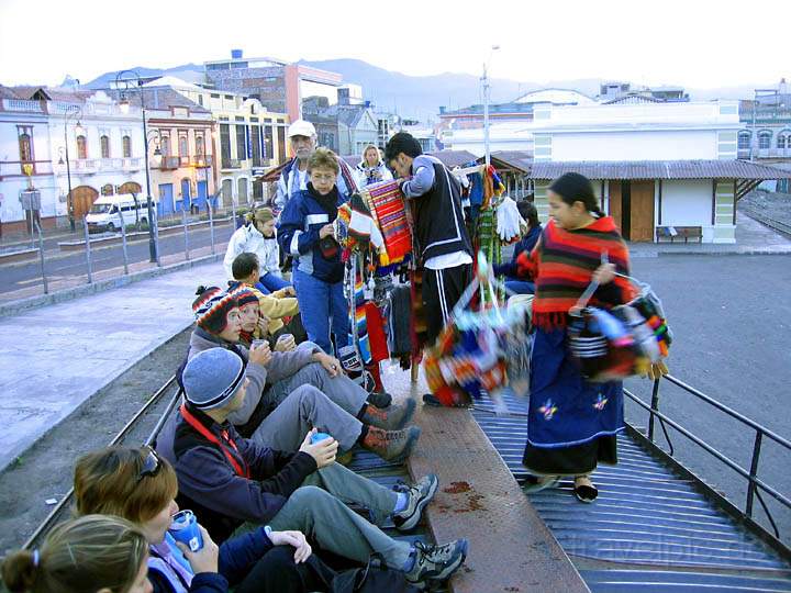 sa_ecuador_015.jpg - Auf dem Dach des berhmten Zuges von Riobamba zur "Nariz del Diablo" (Nase des Teufels)